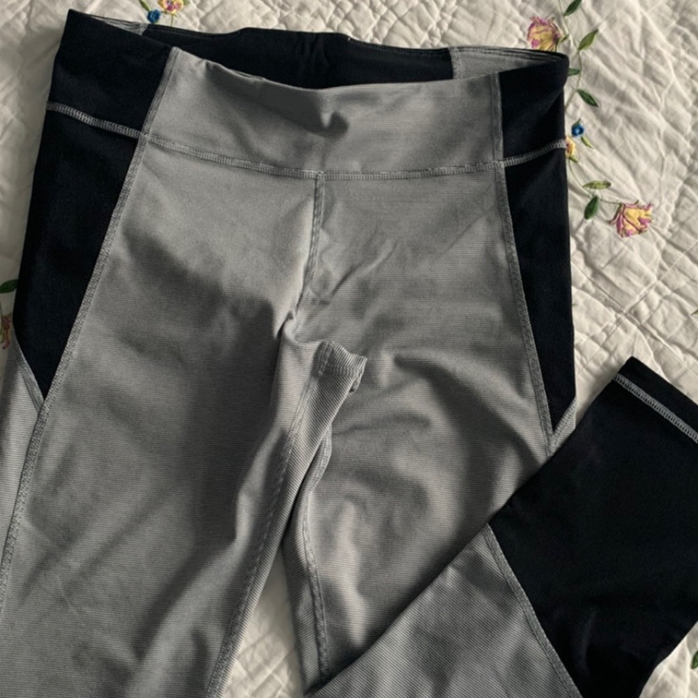 MULTIPLE WORKOUT LEGGINGS - Picture 2 of 10